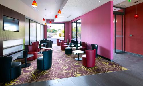 Holiday Inn Express Montpellier - photo 2