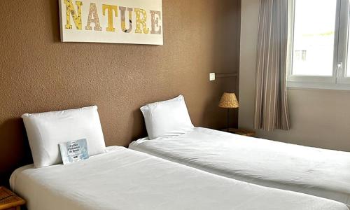 Kyriad Hotel Montpellier Centre Antigone - photo 1